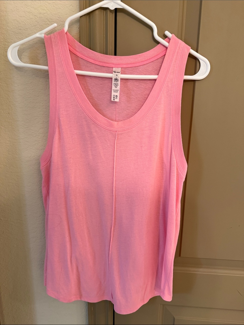 ALO Yoga Light Pink Scoop Neck Tank
